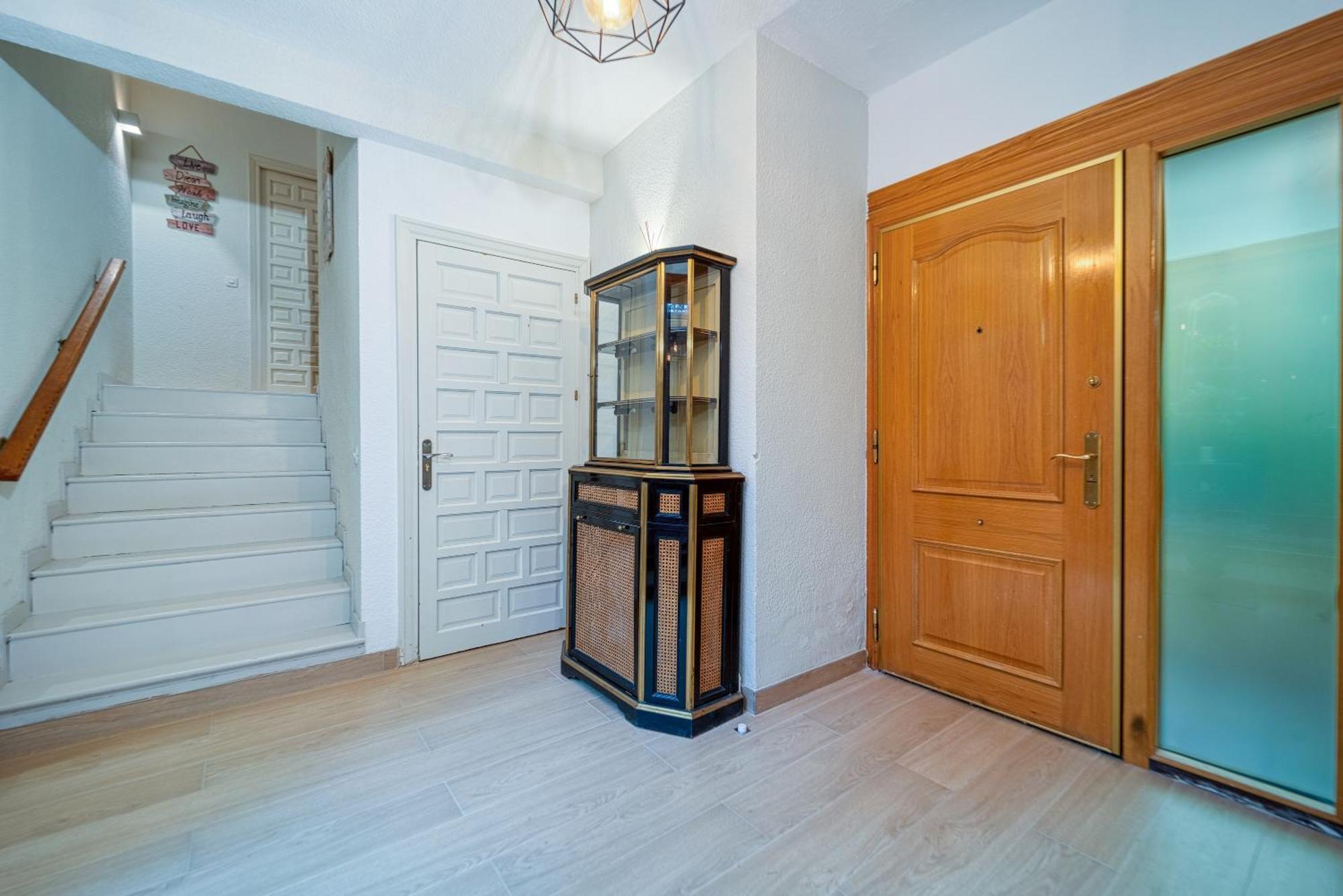 P Casacafe Madrid Calle Carlos Dubois 3 Екстериор снимка
