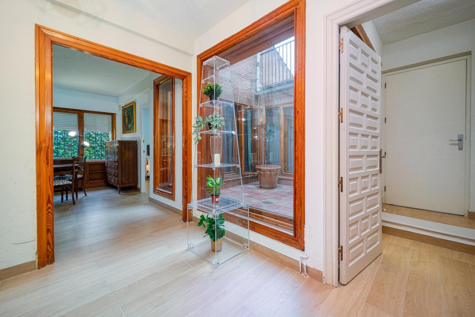 P Casacafe Madrid Calle Carlos Dubois 3 Екстериор снимка