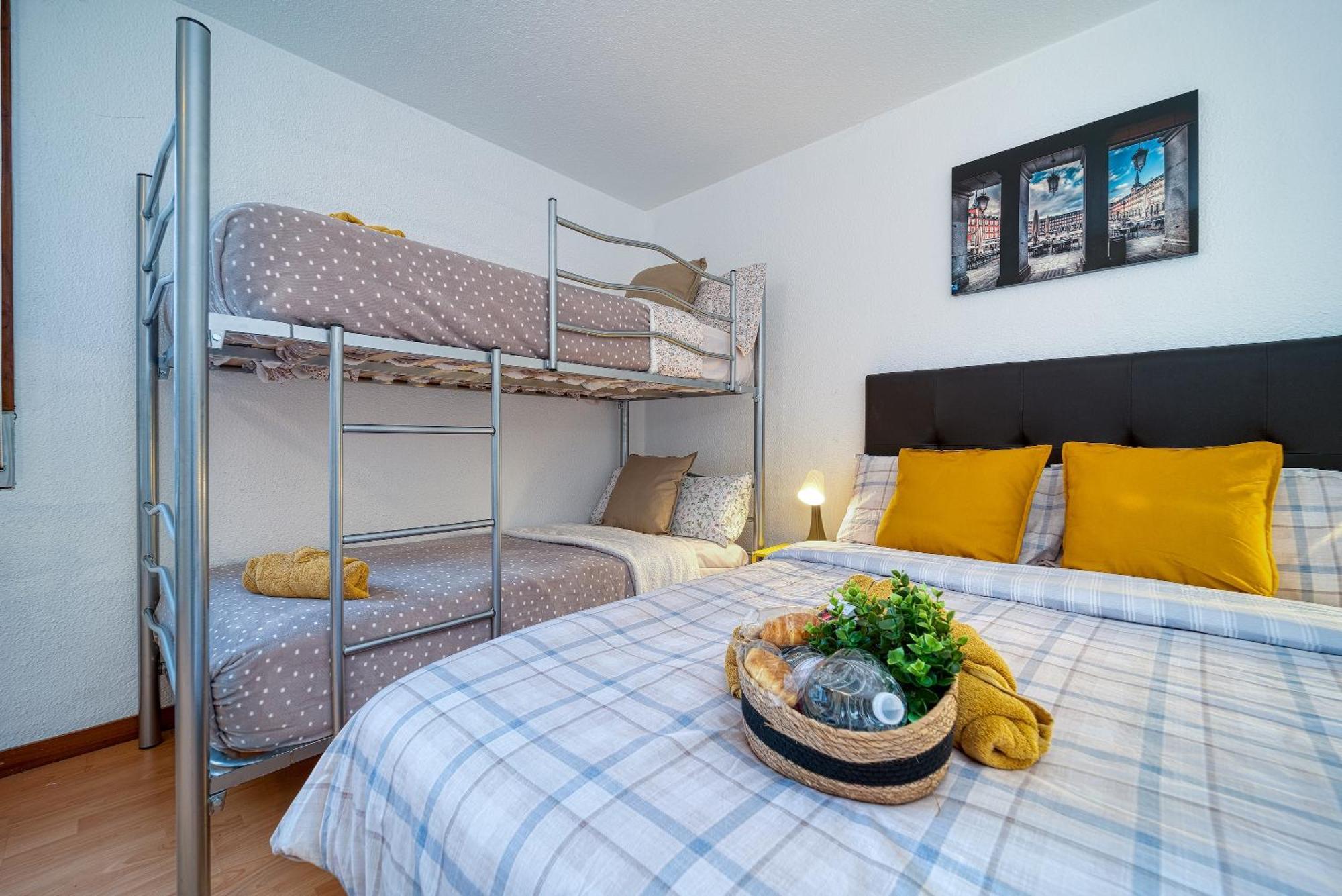 P Casacafe Madrid Calle Carlos Dubois 3 Екстериор снимка